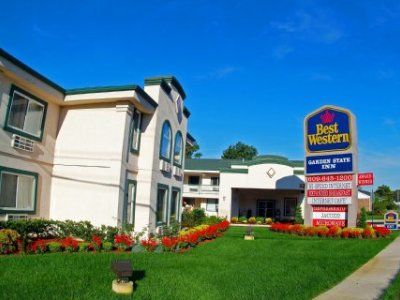 Garden State Hotel 2*